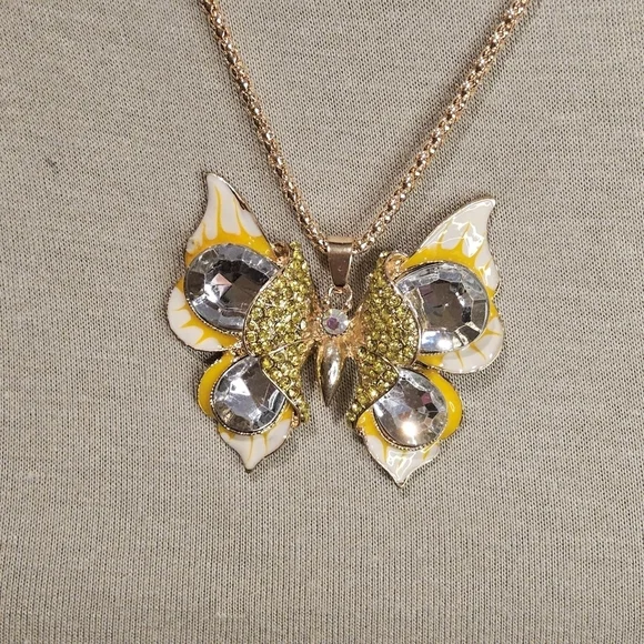 NWT YELLOW n RHINESTONE BUTTERFLY STATEMENT NECKLACE - Picture 2 of 3